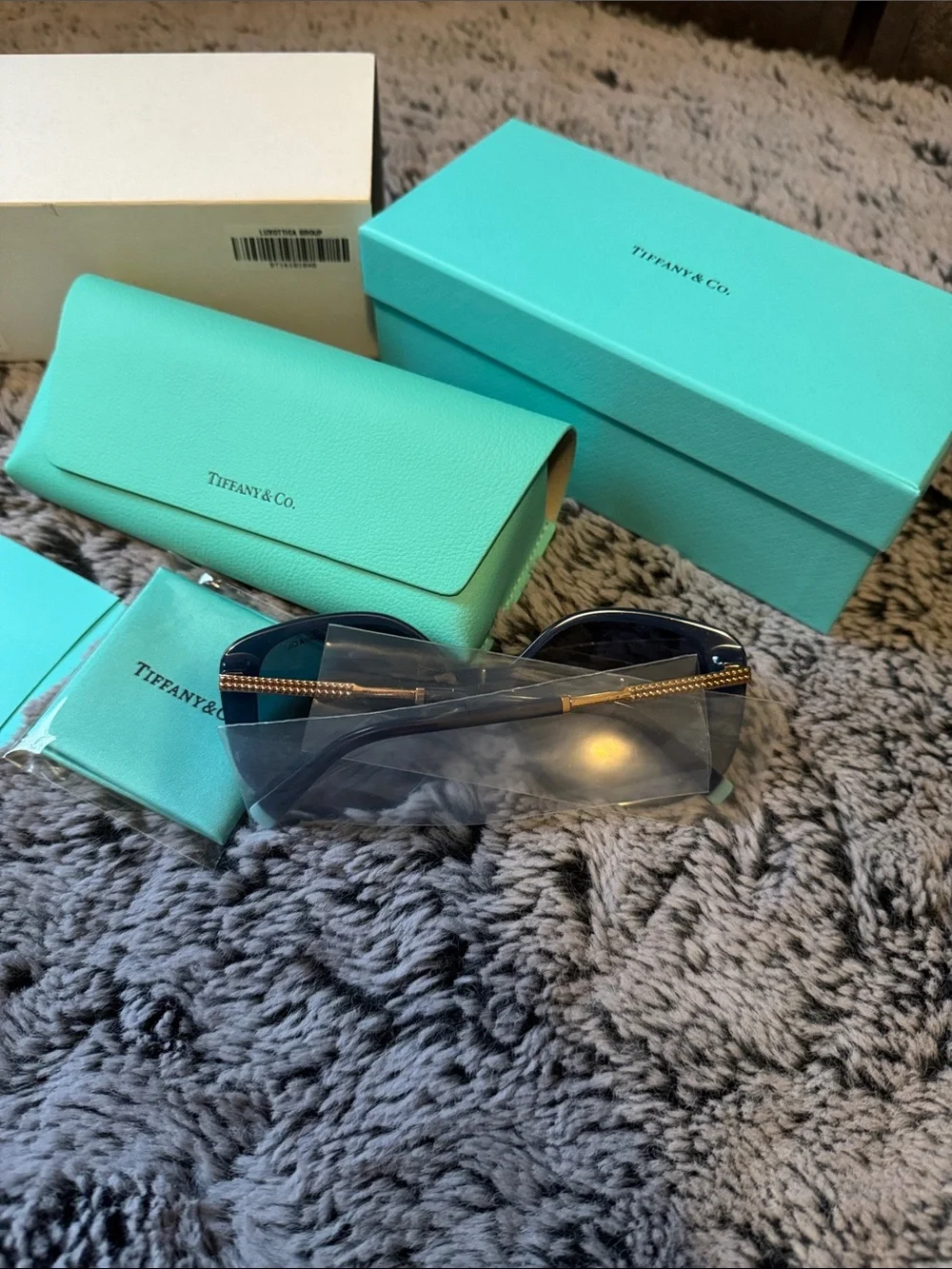 NWT Authentic Tiffany & Co. Women's Blue Gradient Oversized Sunglasses